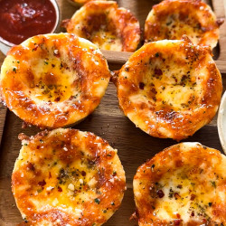 *Not Vegan* Pizza Puffs
