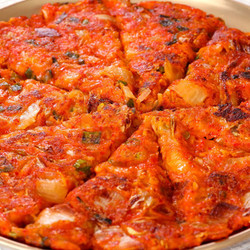 Kimchi Pancake (kimchijeon: 김치전)