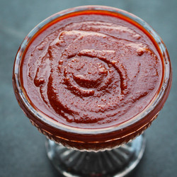 Homemade Healthy Enchilada Sauce (vegan)