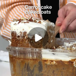 Viral Carrot Cake Baked Oats