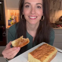 5 Ingredient Flourless Cottage Cheese Bread