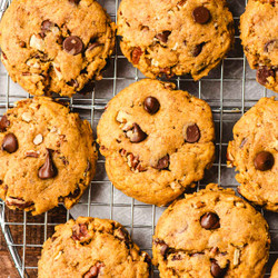 Chewy Pumpkin Chocolate Chip Cookies