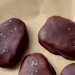 5 Ingredient Reese's Eggs