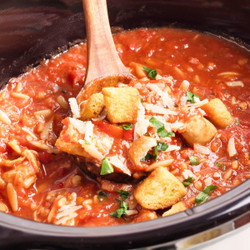 Crock Pot Chicken Parmesan Soup