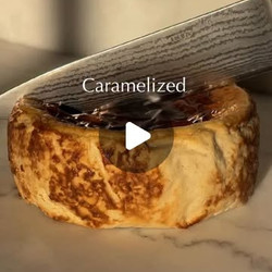 Caramelized banana cheesecake