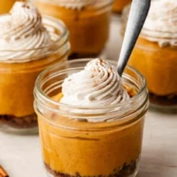 Pumpkin Pie In A Jar (no-bake Pumpkin Parfaits)