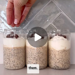 Blended Chocolate &amp; Oat Chia Puddings