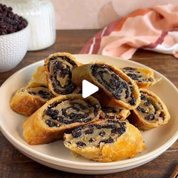 Currants Rolls Recipe