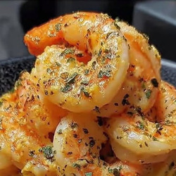 Creamy Shrimp Linguine Explosion