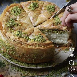 Baklava Cheesecake