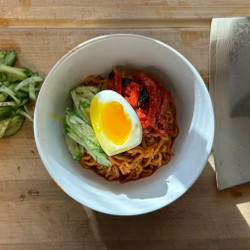 Bibim-guksu (ft. Yongyi)