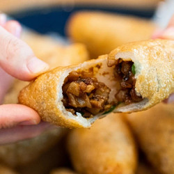 Cantonese Crispy Dumpling Recipe (ham Sui Gok 咸水角)