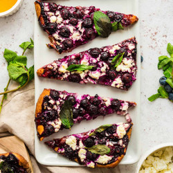 Blueberry Feta Flatbread With Hot Honey: The Summer Snack Everyone Will Fight Over!