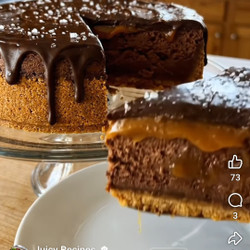 Chocolate caramel cheesecake