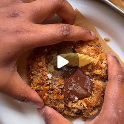 Chocolate Chip Crisp Sandwich Cookie