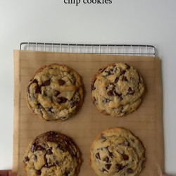 Thick Chocolate Chip Cookies 🍪