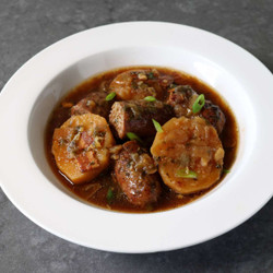 Dublin Coddle (Irish Sausage And Potato Stew)