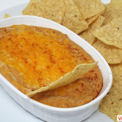 Cheesy Chipotle Bean Dip