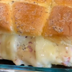 Hawaiian Ham And Cheese Sliders