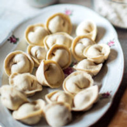 Uszka: Polish Christmas Dumplings / Mini Pierogi For Red Borscht (vegan)