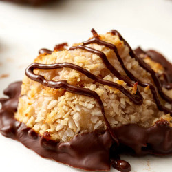 Recipe: 4-ingredient Chocolate Banana Coconut Cookies