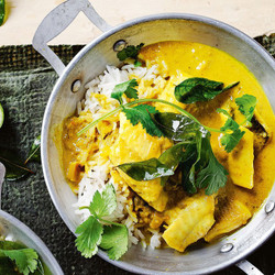 Fish Curry Recipe With Coconut And Turmeric