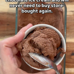Homemade Chocolate Ice Cream
