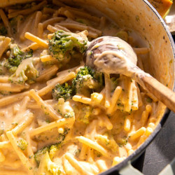 One Pot Broccoli Cheese Pesto Pasta