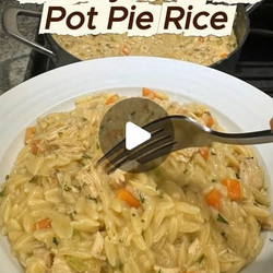 Creamy Chicken Pot Pie Rice