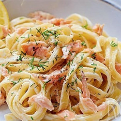 Pasta met gerookte zalm