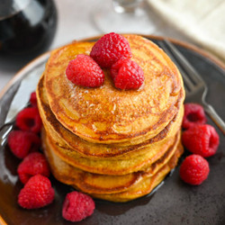 Easy Protein Pumpkin Pancakes