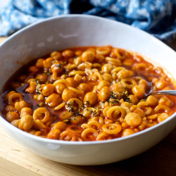 Quick Pasta And Chickpeas
