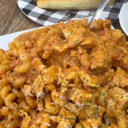 Crockpot Creamy Chicken Pasta