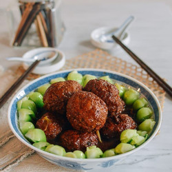 Lion's Head Meatballs