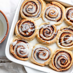 Vegan Cinnamon Rolls
