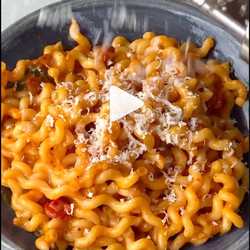 One Pot Diavola Pasta