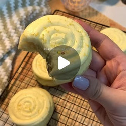 Lemon Cookies With Cream Cheese Frosting