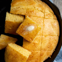 Uber Fluffy, Moist Gluten-free Cornbread (like Jiffy!)
