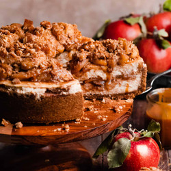 Salted Caramel Apple Pie Cheesecake