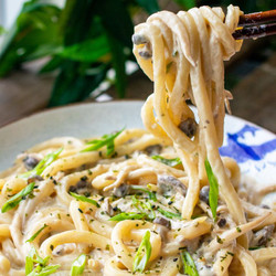 15-minute Creamy Mushroom Udon