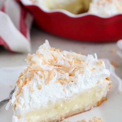 Coconut Cream Pie With Graham Cracker Crust