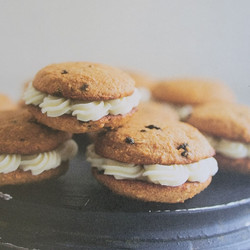 Carrot Cake Whoopie Pie Cookies -Zoe