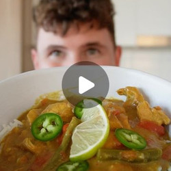 Slow Cooker Satay Chicken &amp; Rice