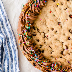 Chocolate Chip Cookie Cake Recipe