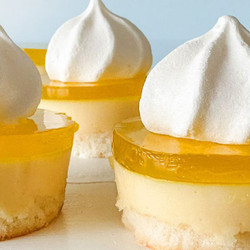 Mini Limoncello Trifle Cakes dessert party