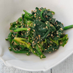 Japanese Spinach Salad Dressed In White Sesame (spinach Goma-ae)