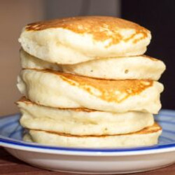 6 Fluffy Pancakes