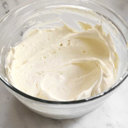 Vanilla Whipped White Chocolate Ganache Frosting
