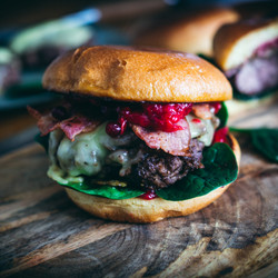 Shaved Reindeer And Beef Burgers (reinskav-burgers)