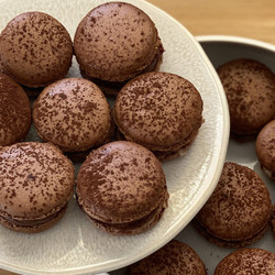 Pierre Hermé's Infiniment Chocolat Macarons